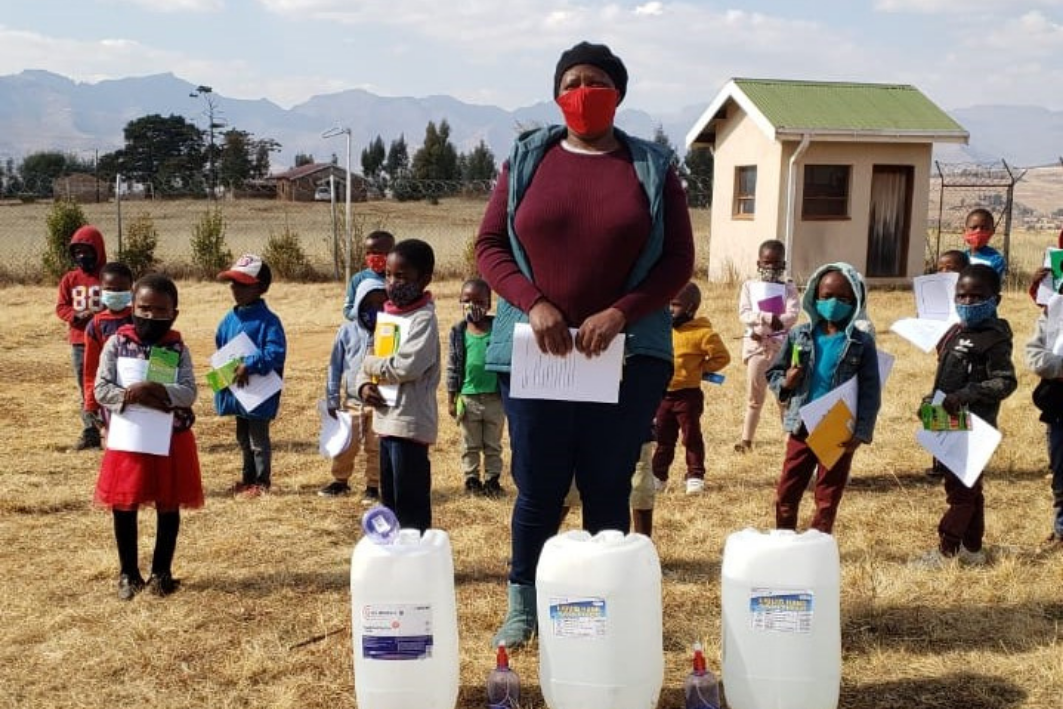 When the worldwide pandemic hit, Help Lesotho instantly pivoted their help and programming to focus their energy on the greatest needs during this time.